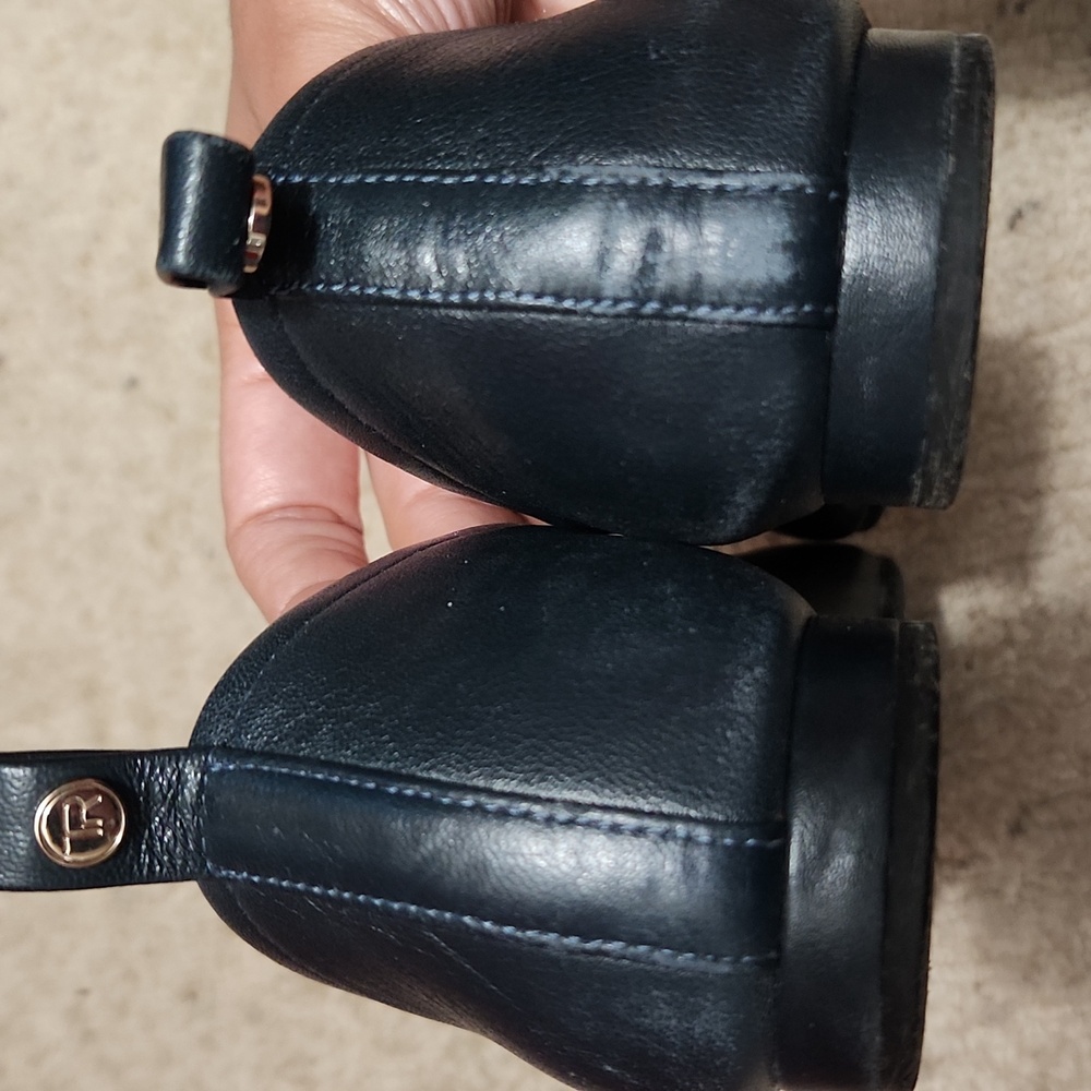 taryn rose Penelope Womens size 7B Black Leather Flat Shoes - Picture 6 of 7